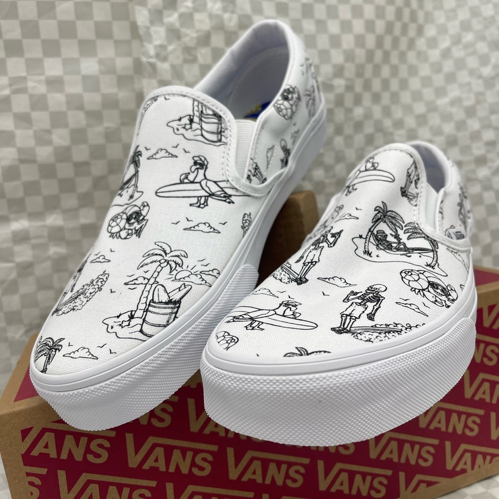 Vans Men’s Classic Slip-On Low Tide True White/True
VN0A5JLXBPD Sneakers - Picture 10 of 16